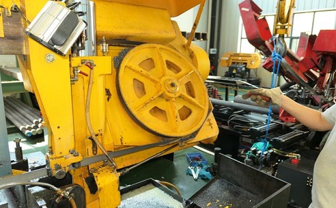 石渠金属带锯床的日常使用和保养注意事项！